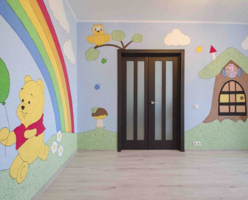 креативная покраска стен в детском саду